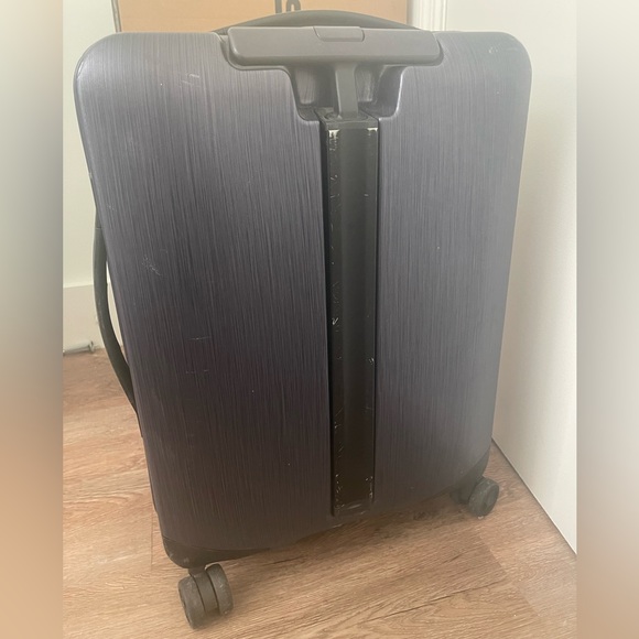 Samsonite Inova Luggage Carry-on size 20 inch - Picture 3 of 5